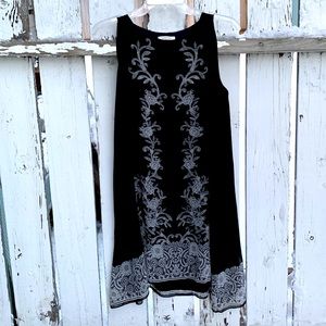 Max studio black dress floral lace pattern
